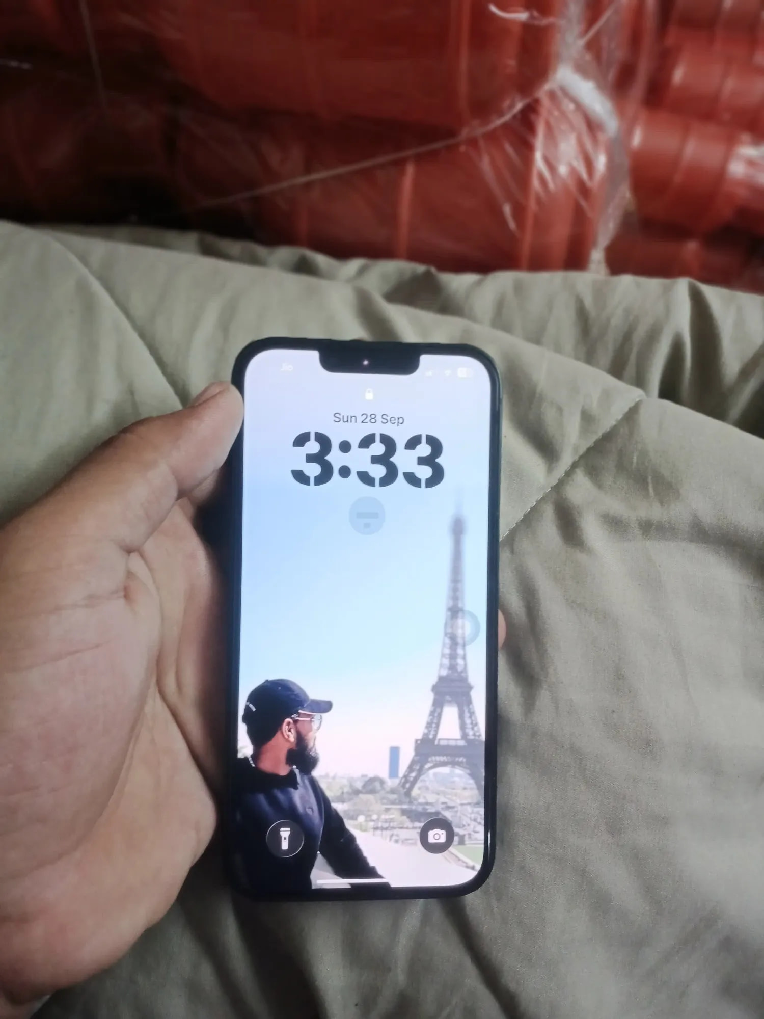 Apple iPhone 13