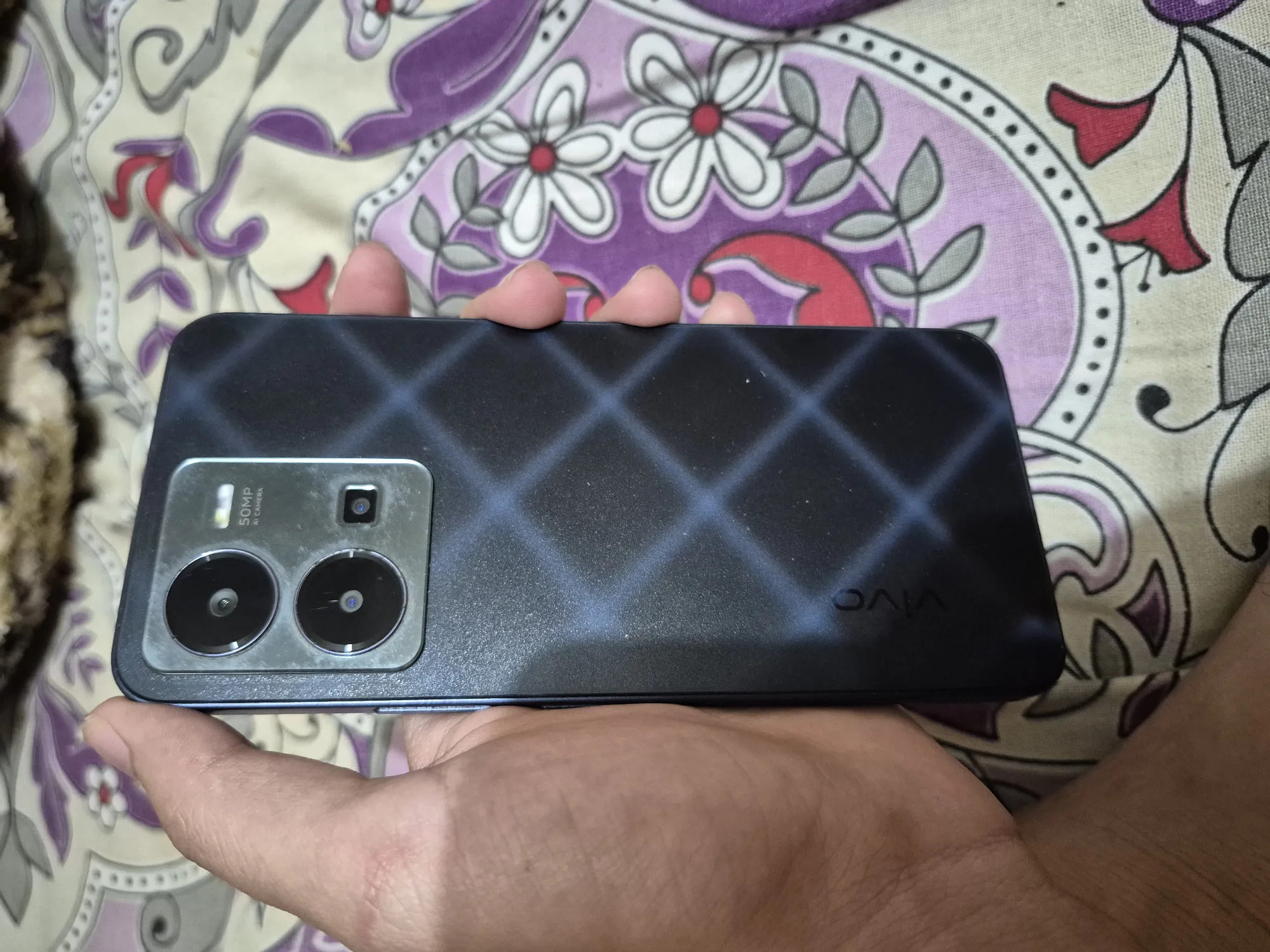 vivo Y35