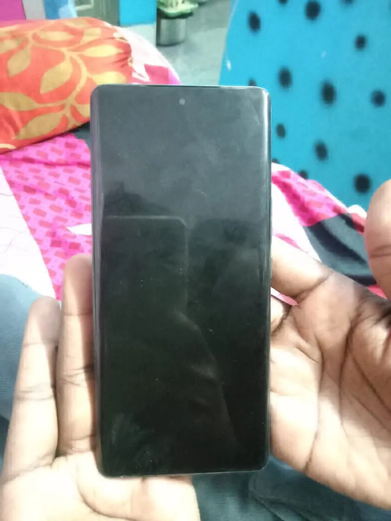 vivo V30