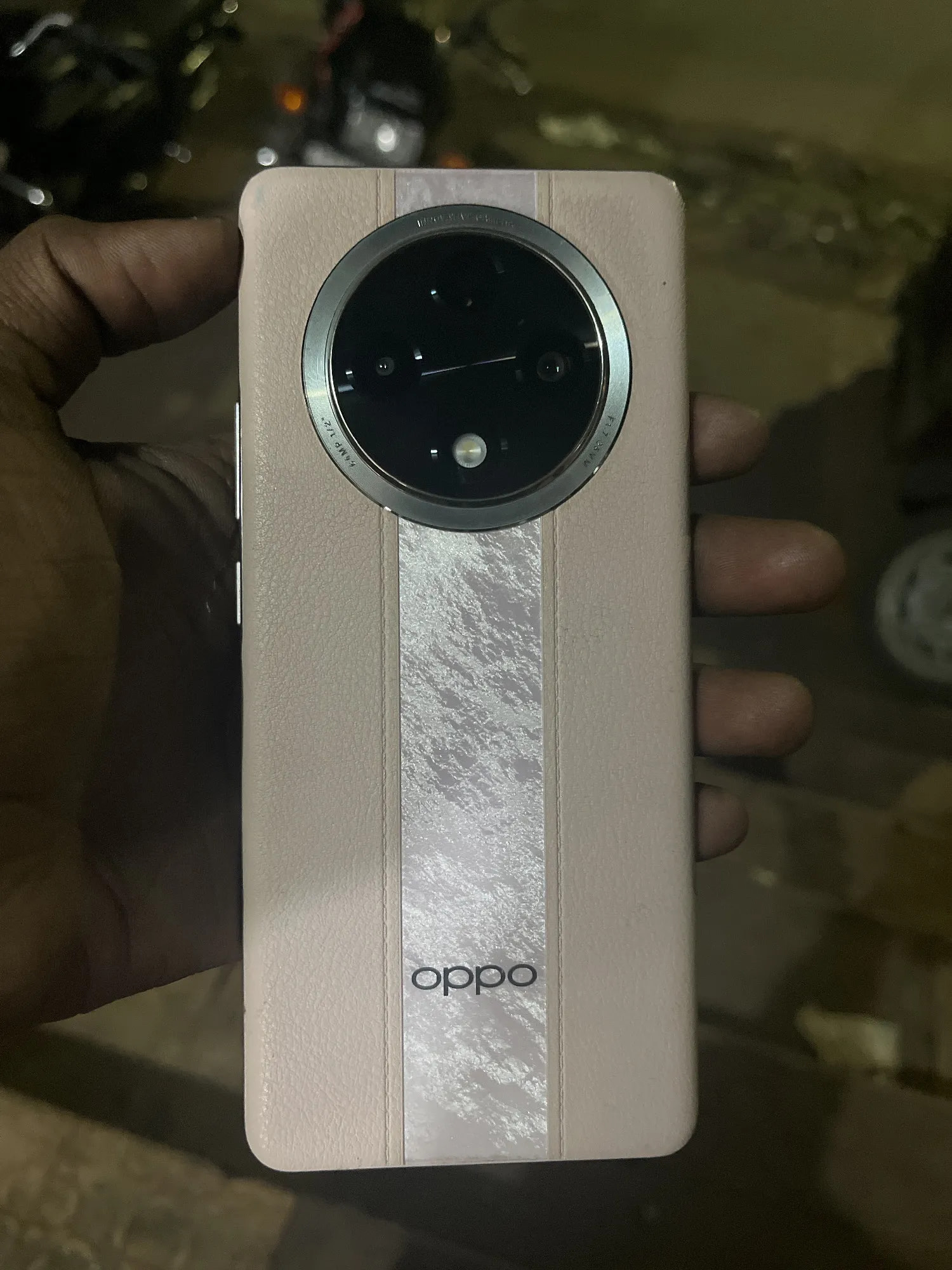 Oppo F27 Pro