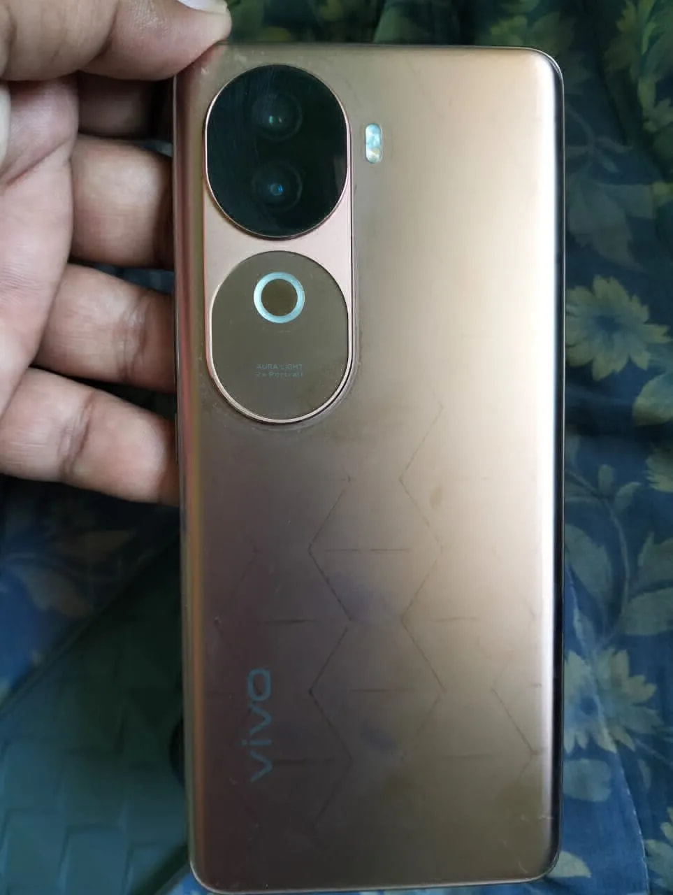 vivo V40e