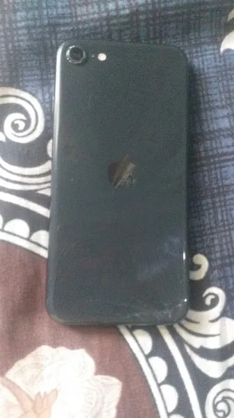 Apple iPhone SE (2022)