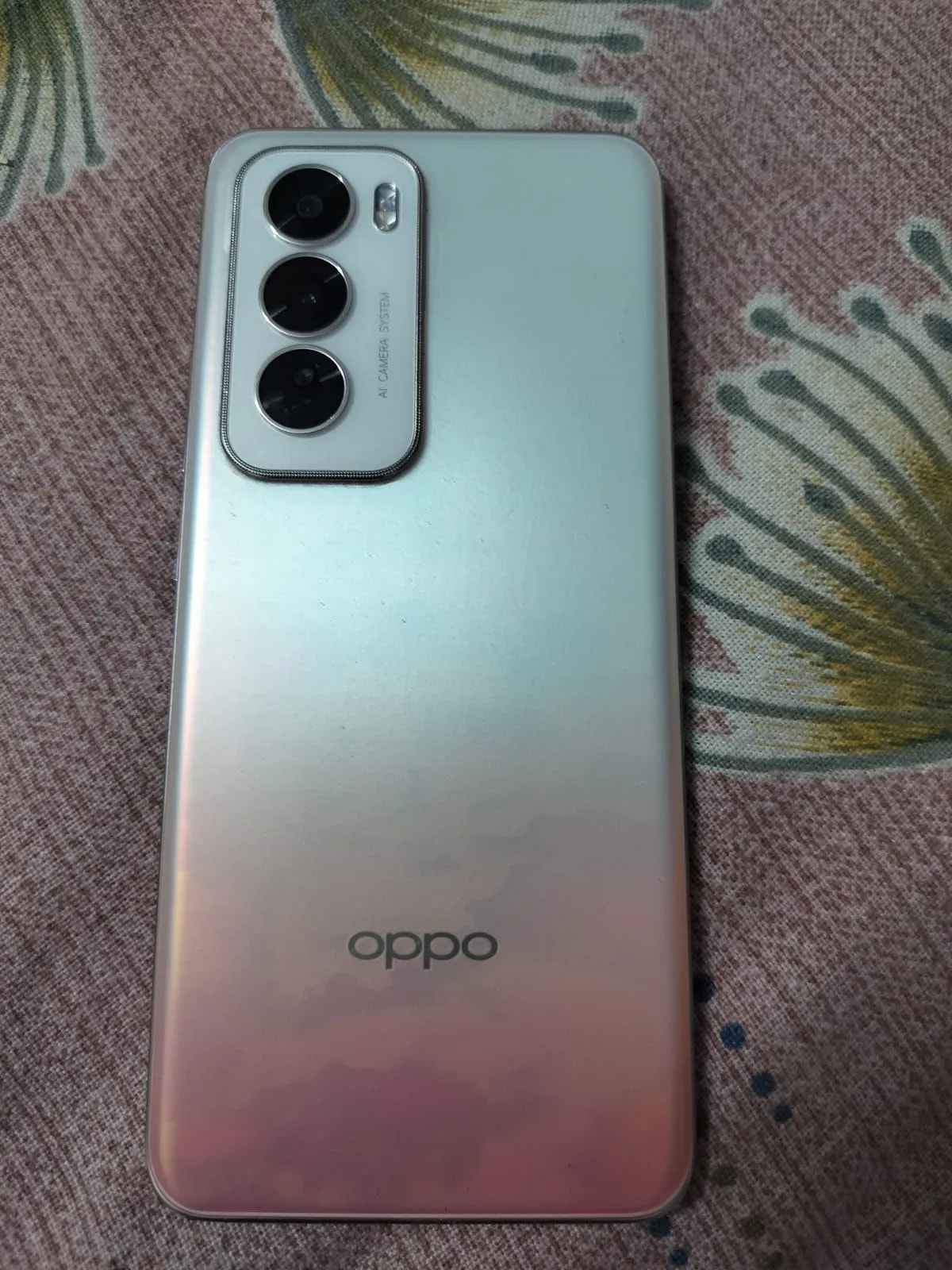 Oppo Reno12