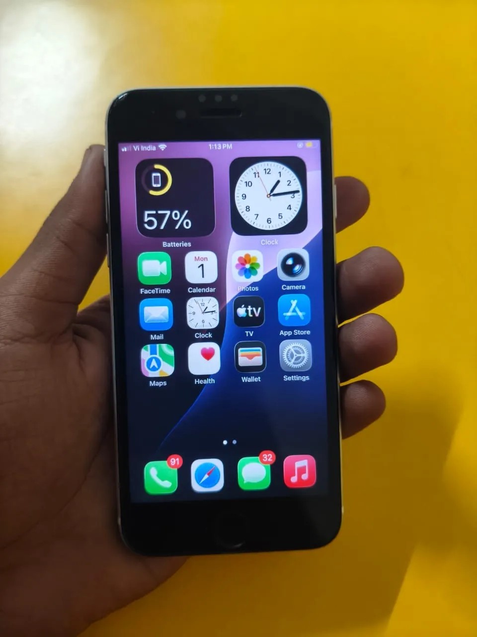 Apple iPhone SE (2020)