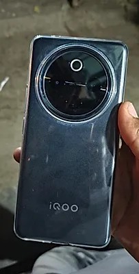 vivo iQOO Z10