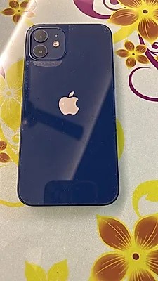 Apple iPhone 12
