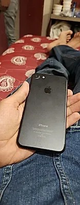 Apple iPhone 7
