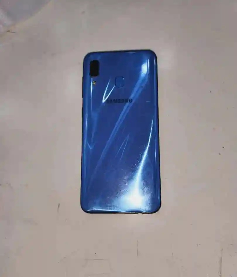 Samsung Galaxy A30