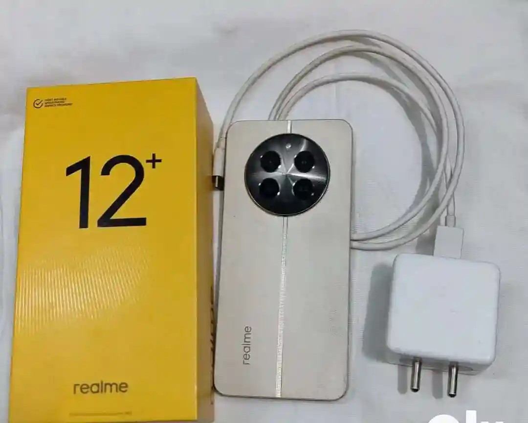 Realme 12+