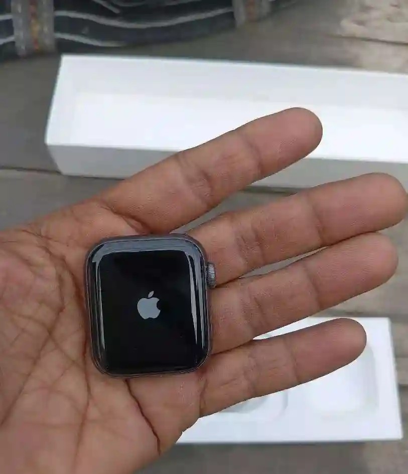 Apple iPhone 4
