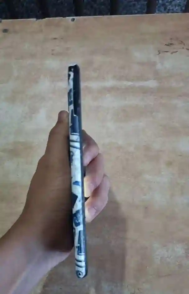 vivo V17
