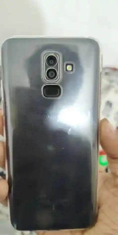 Samsung Galaxy J8