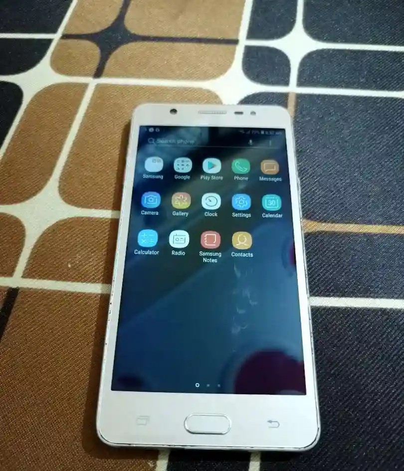 Samsung Galaxy J7 Max