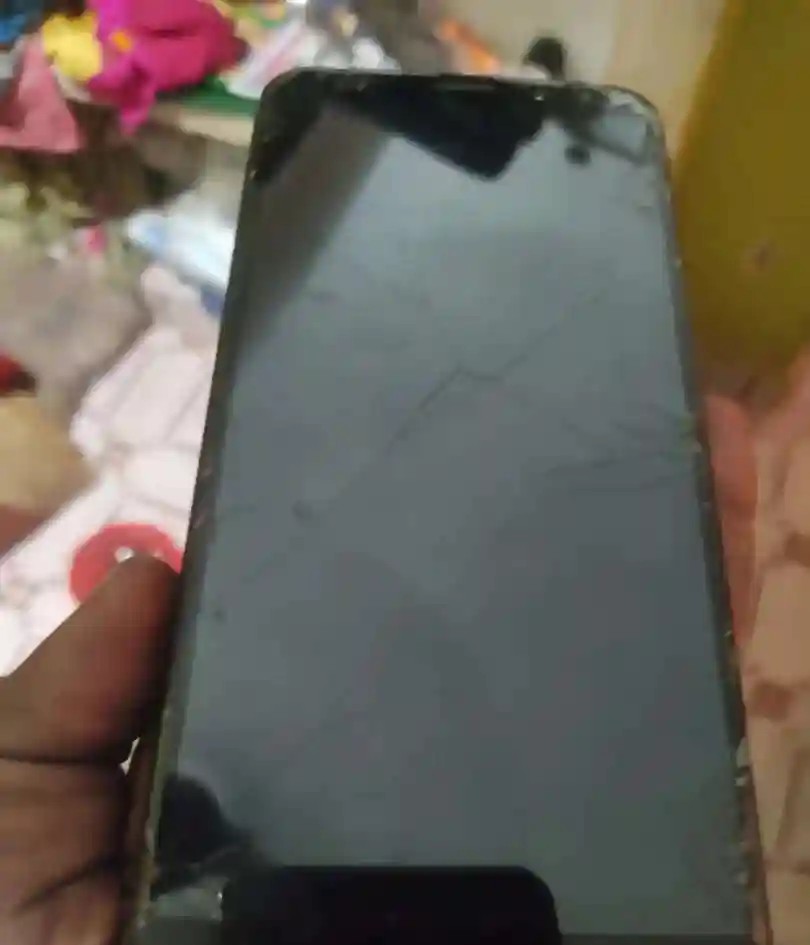 Honor 9N (9i)
