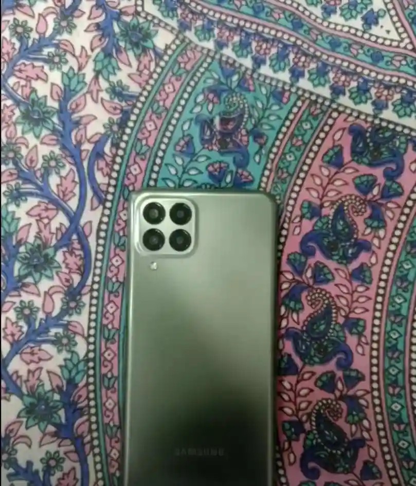 Samsung Galaxy M33
