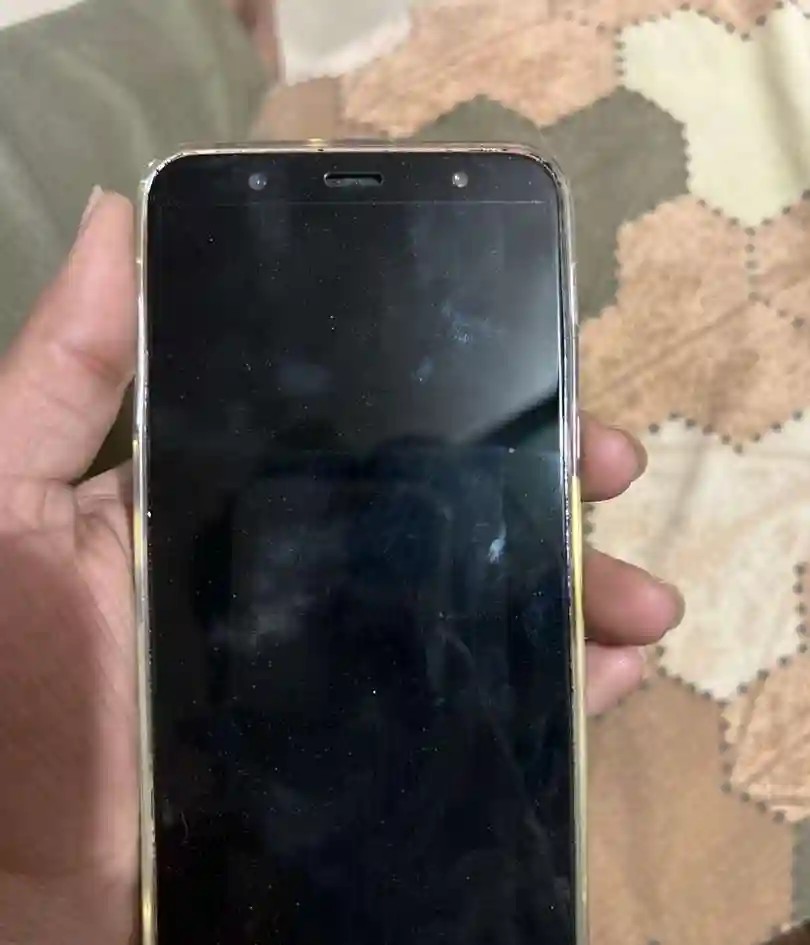 Samsung Galaxy J8