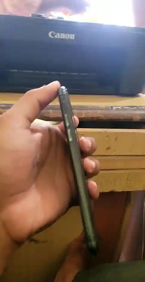 Apple iPhone SE