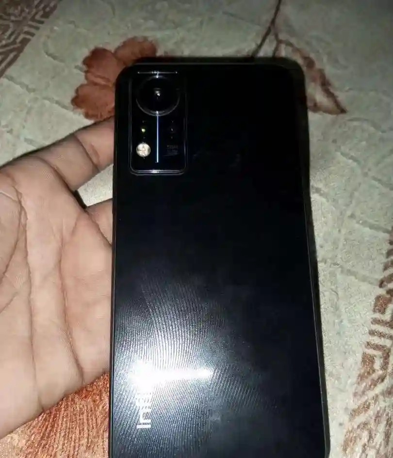 Infinix Note 12