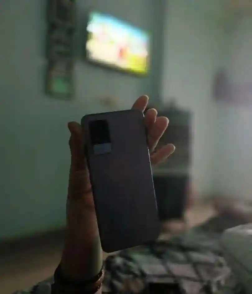 vivo Y73