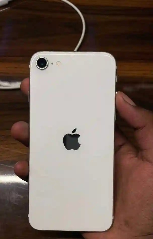 Apple iPhone SE