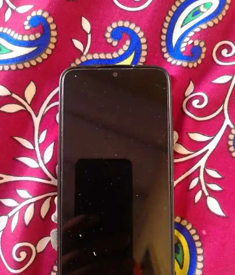 Realme C33