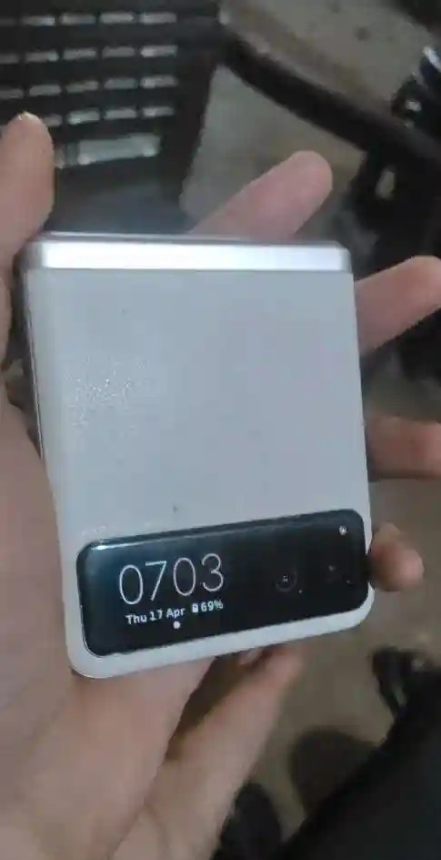 Motorola Razr 40