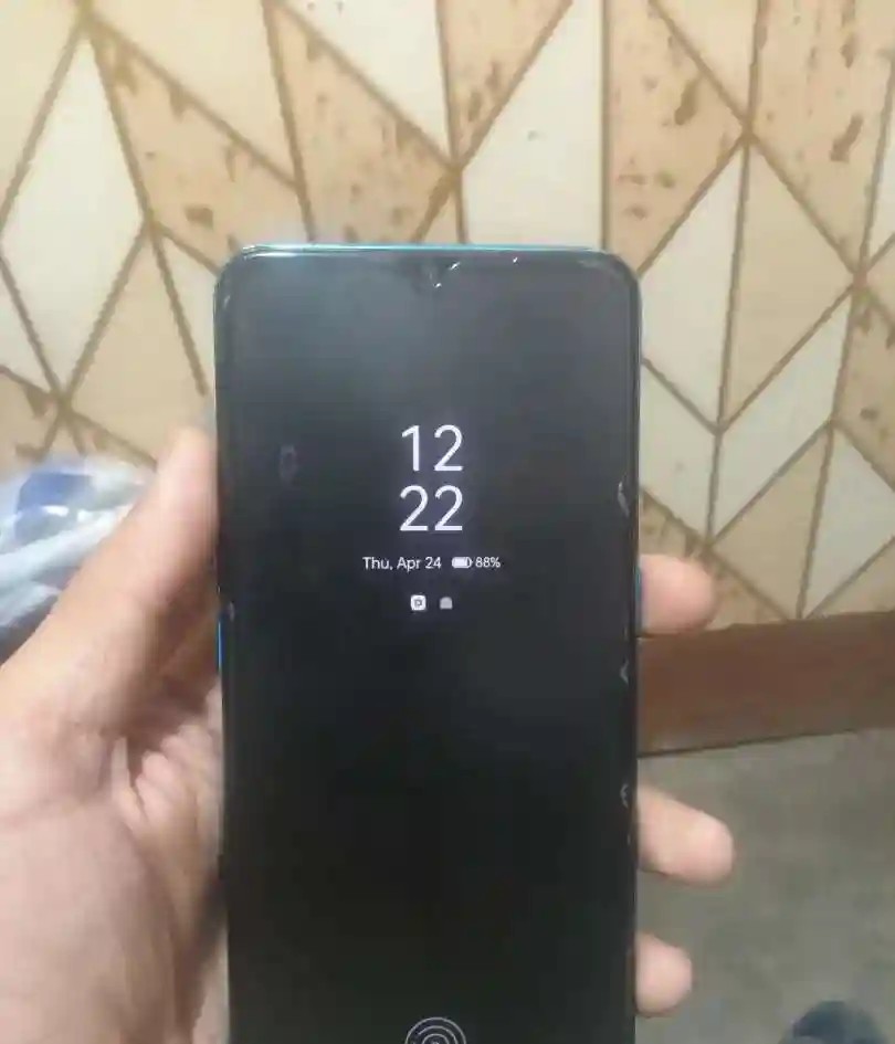 Oppo F15