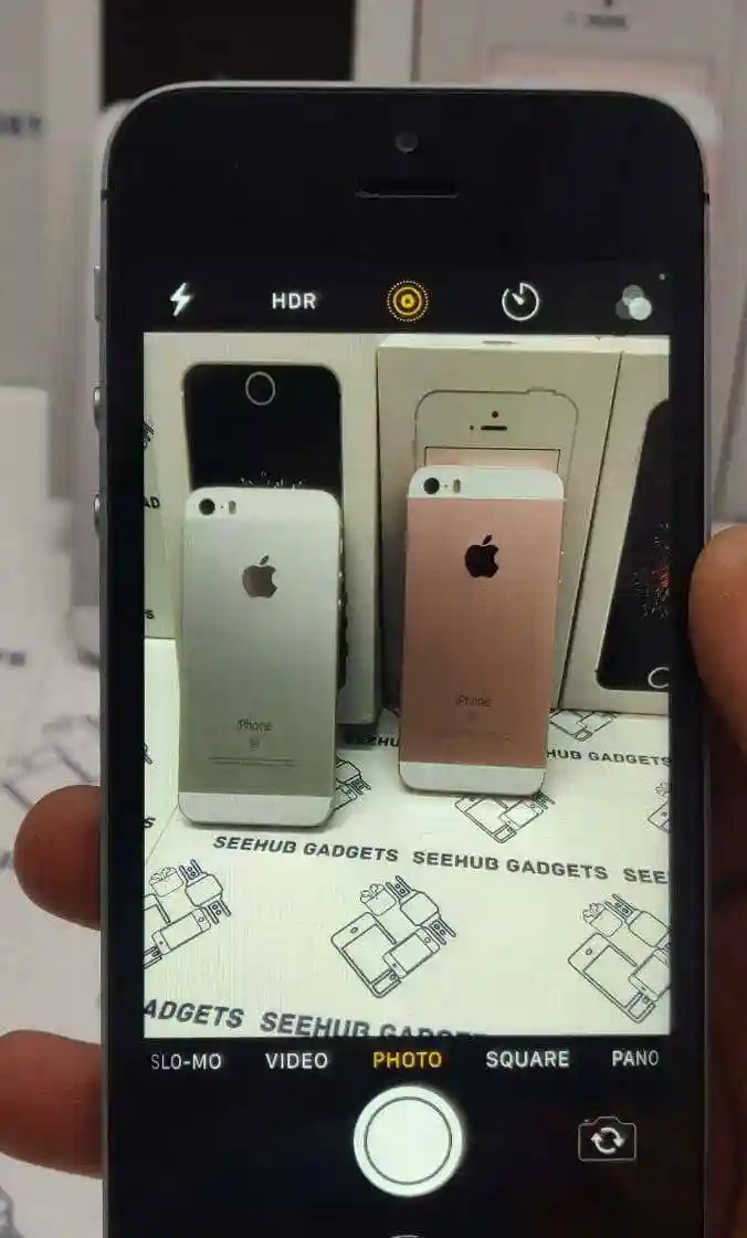Apple iPhone SE