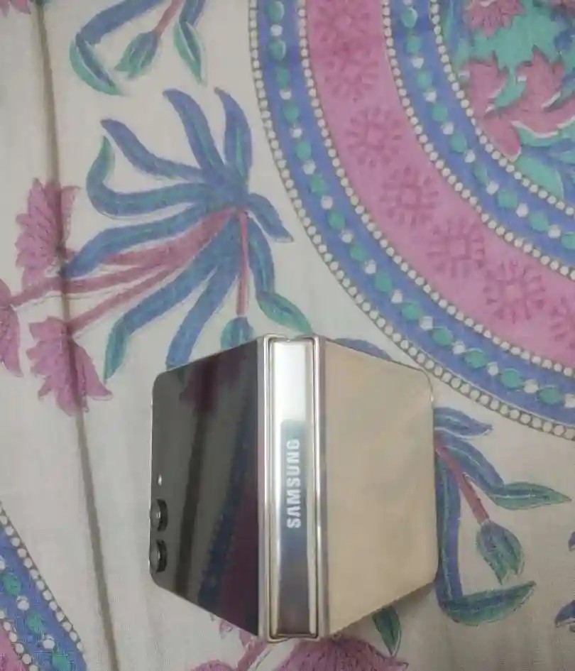 Samsung Galaxy Z Flip5