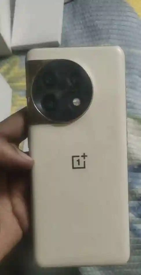 OnePlus 11