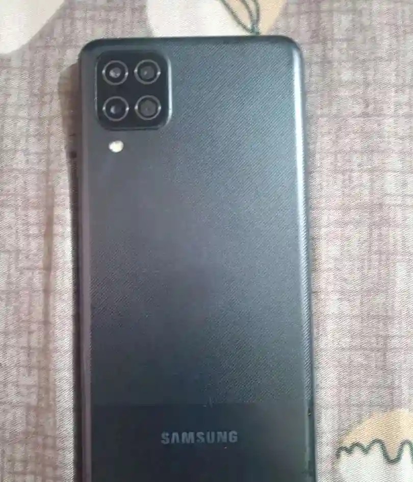 Samsung Galaxy M12