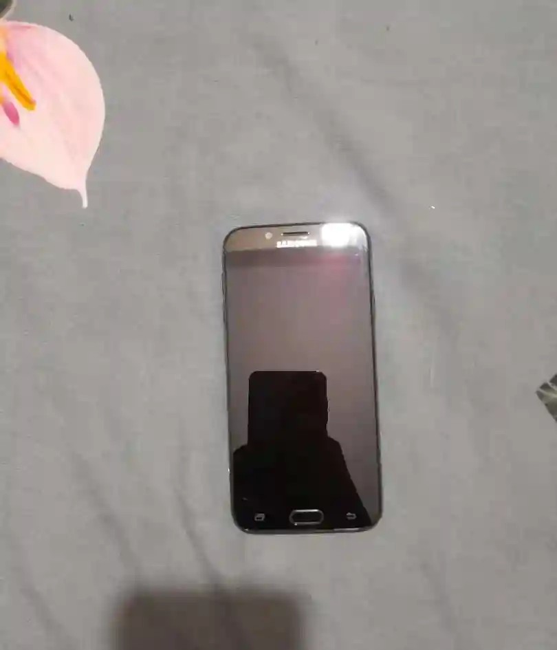 Samsung Galaxy J7 Pro