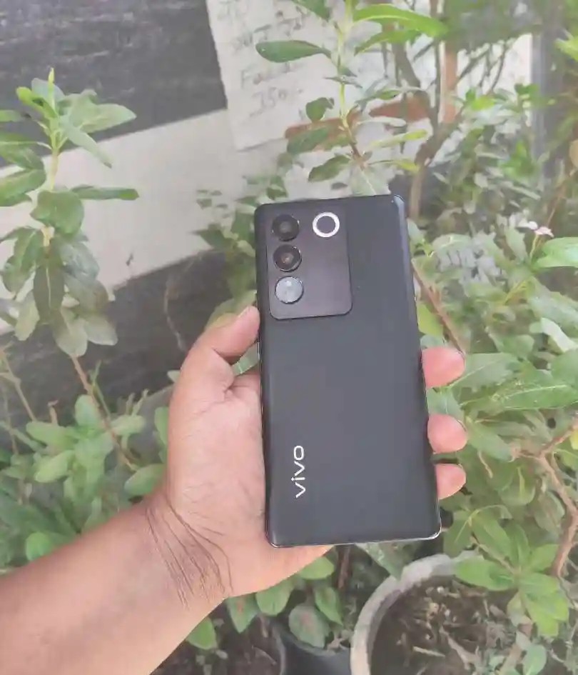 OnePlus V Fold