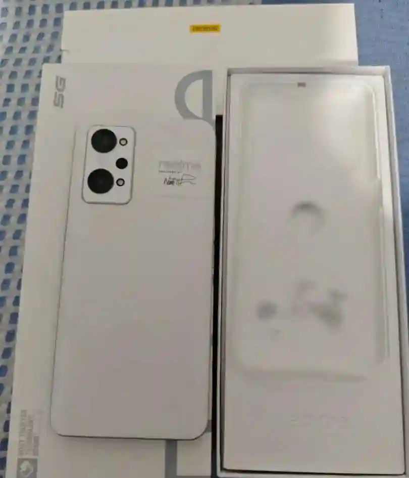 Realme GT2
