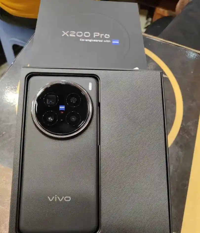 vivo X200 Pro