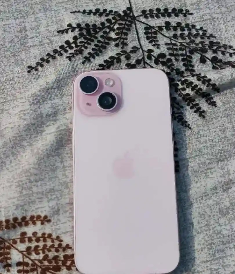 Apple iPhone 15