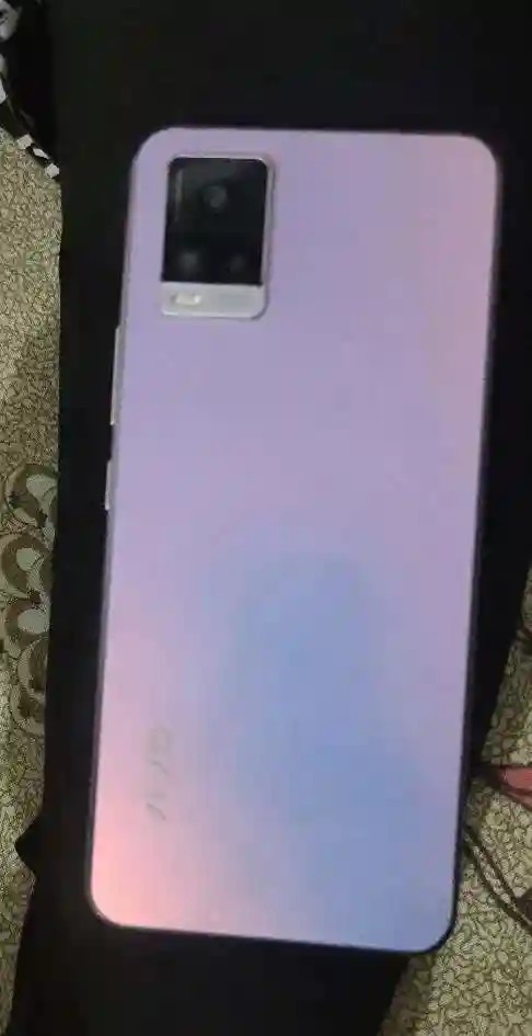vivo V20