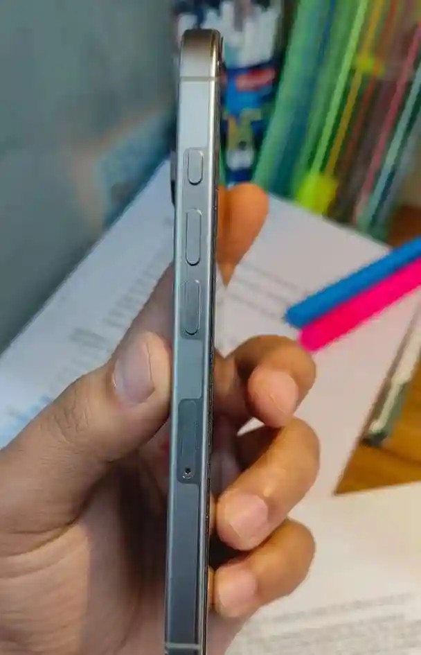 Apple iPhone 16 Pro