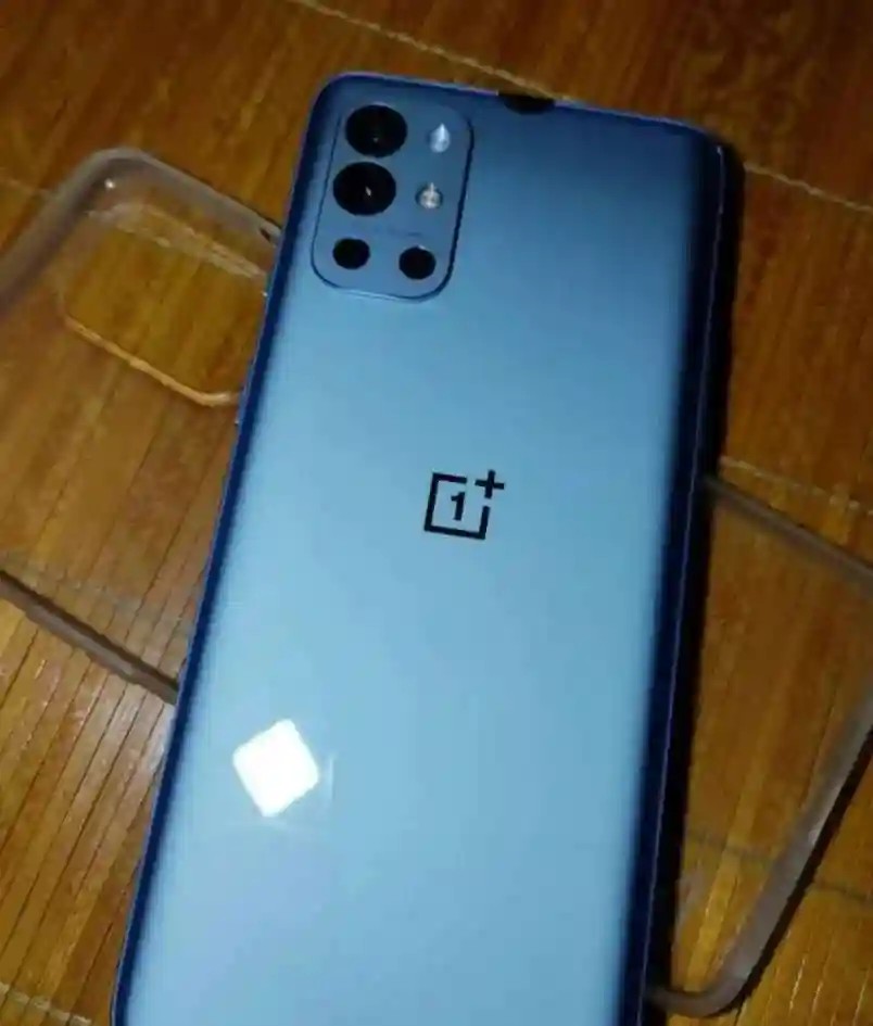 OnePlus 9R