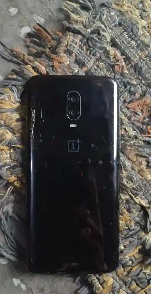 OnePlus 6T