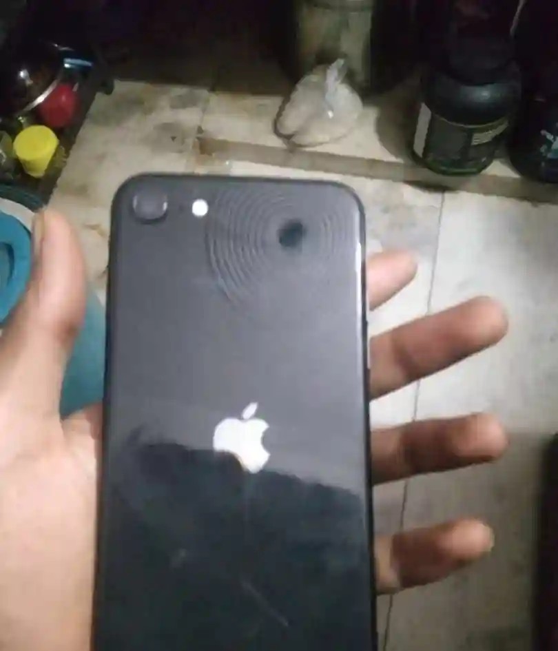 Apple iPhone 8