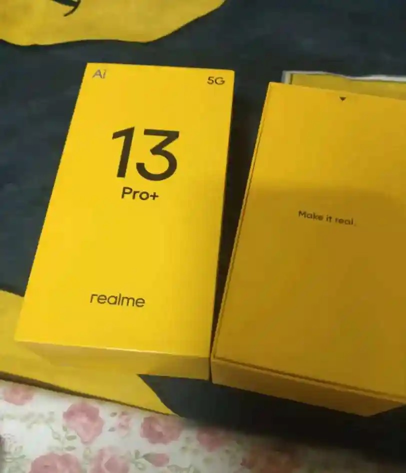 Realme 12