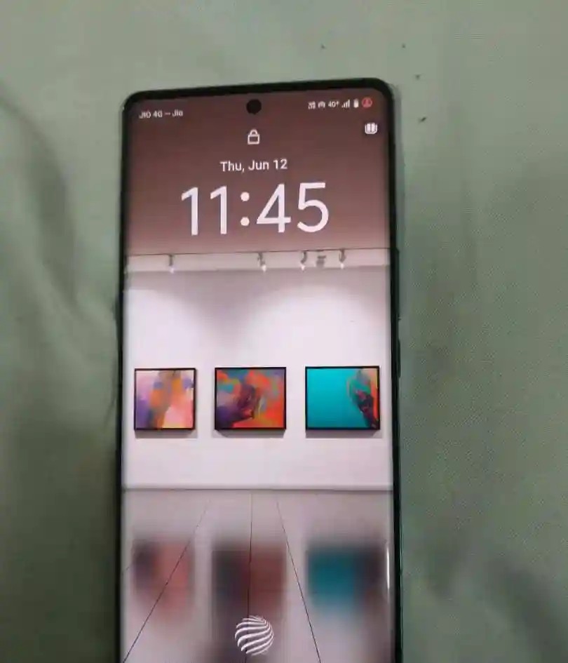 vivo V30e
