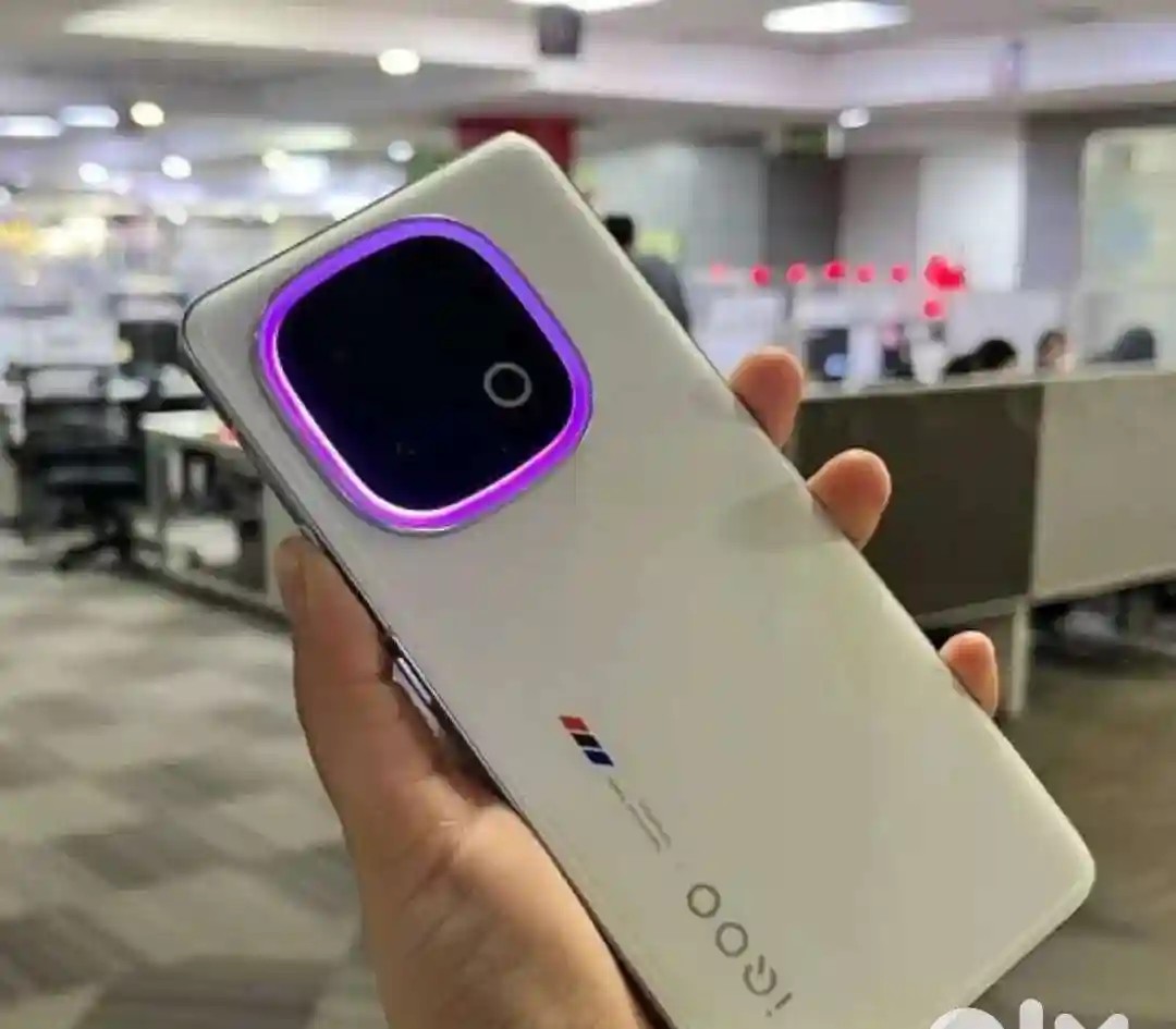 vivo iQOO 13