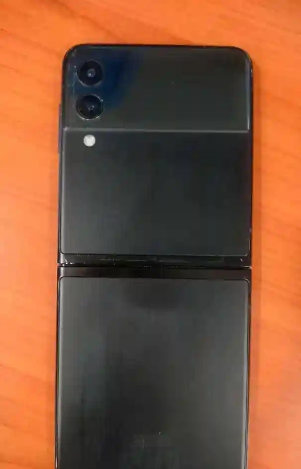 Samsung Galaxy Z Flip3 5G