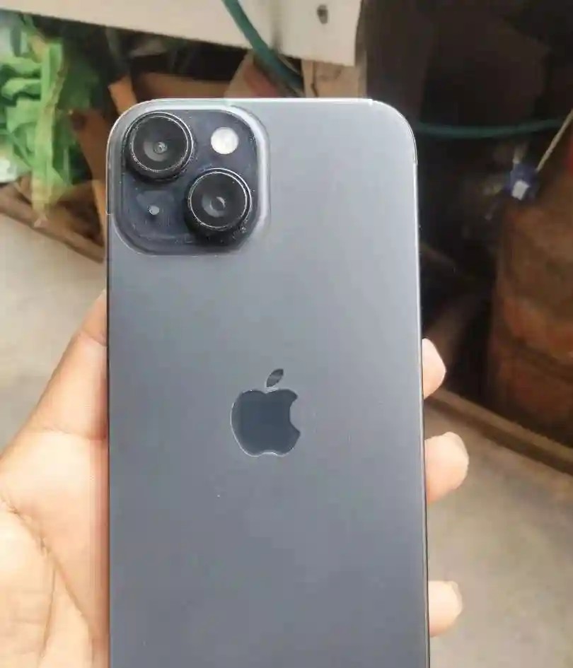 Apple iPhone 15