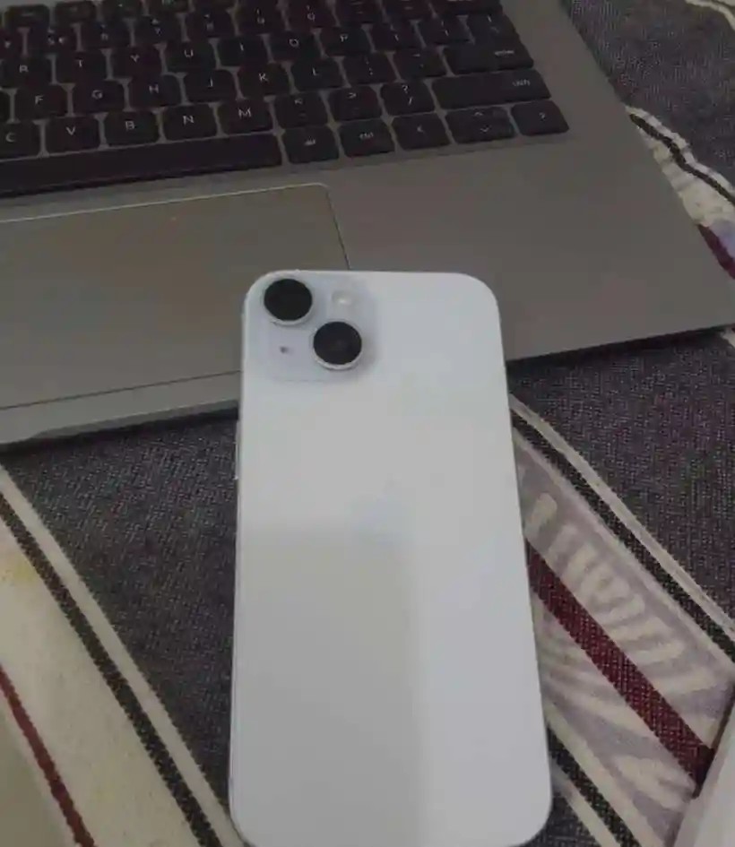Apple iPhone 15