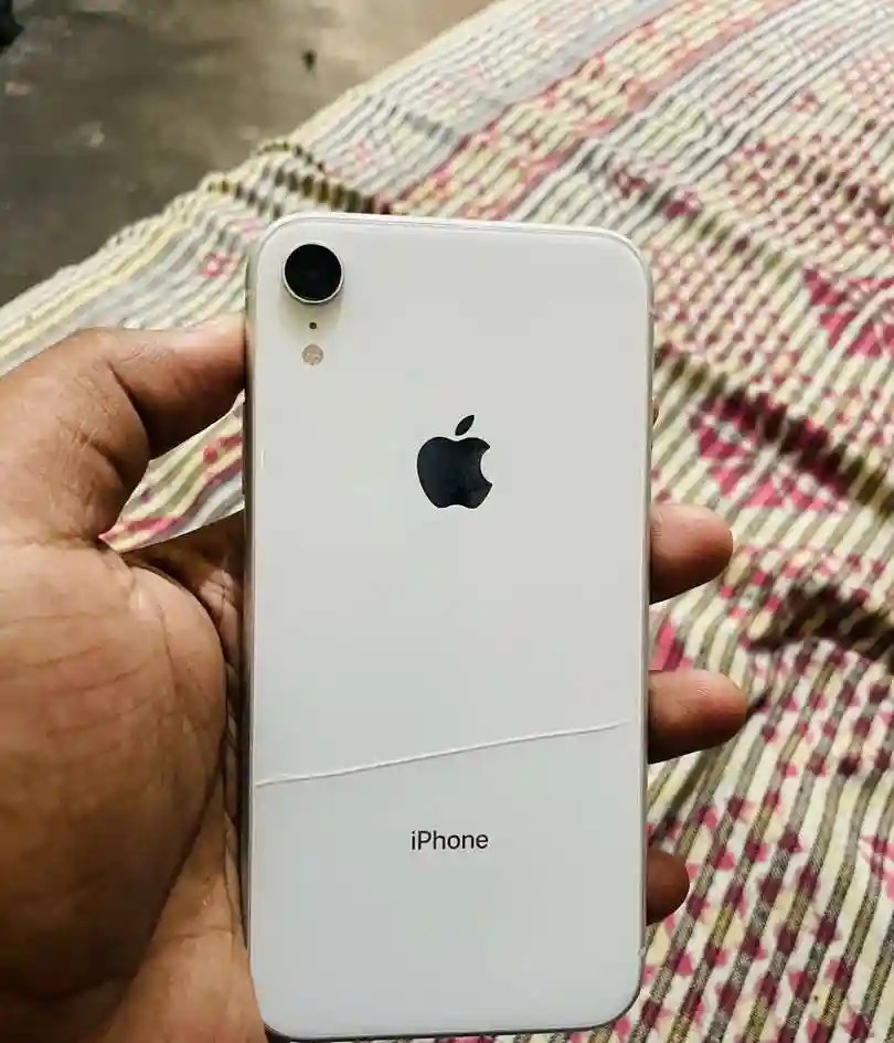 Apple iPhone XR