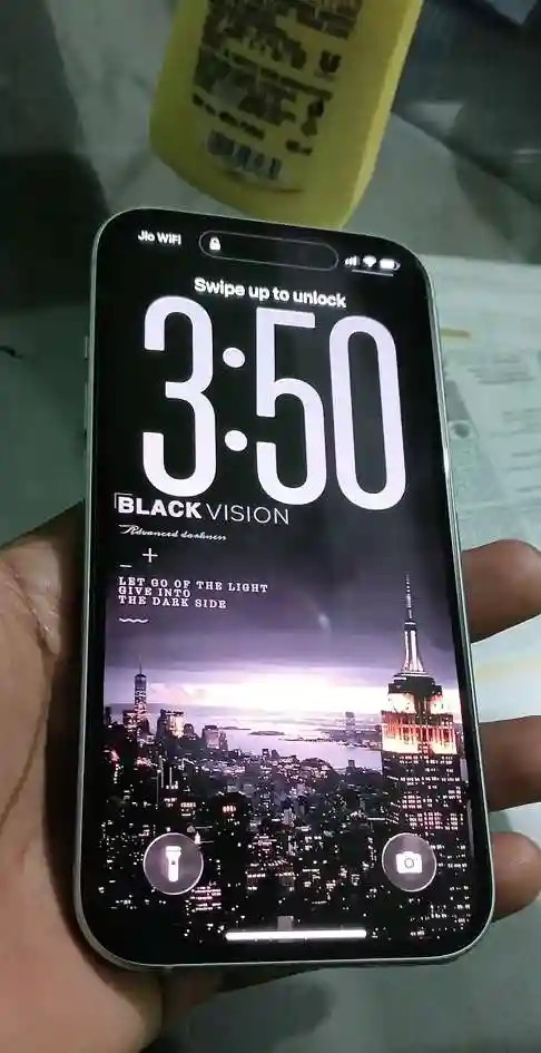 Apple iPhone 15