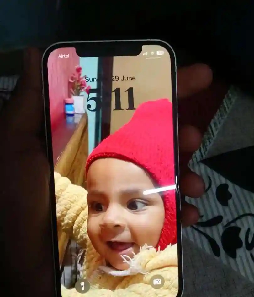 Apple iPhone 12